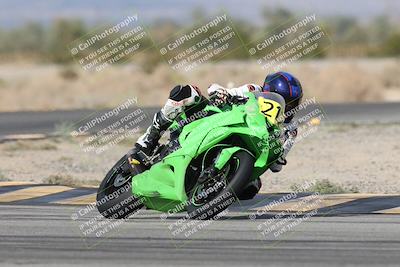 media/Nov-16-2025-Race Pace (Sun) [[8c5fa54630]]/Verified Riders/7-Turn 4 (1155am)/